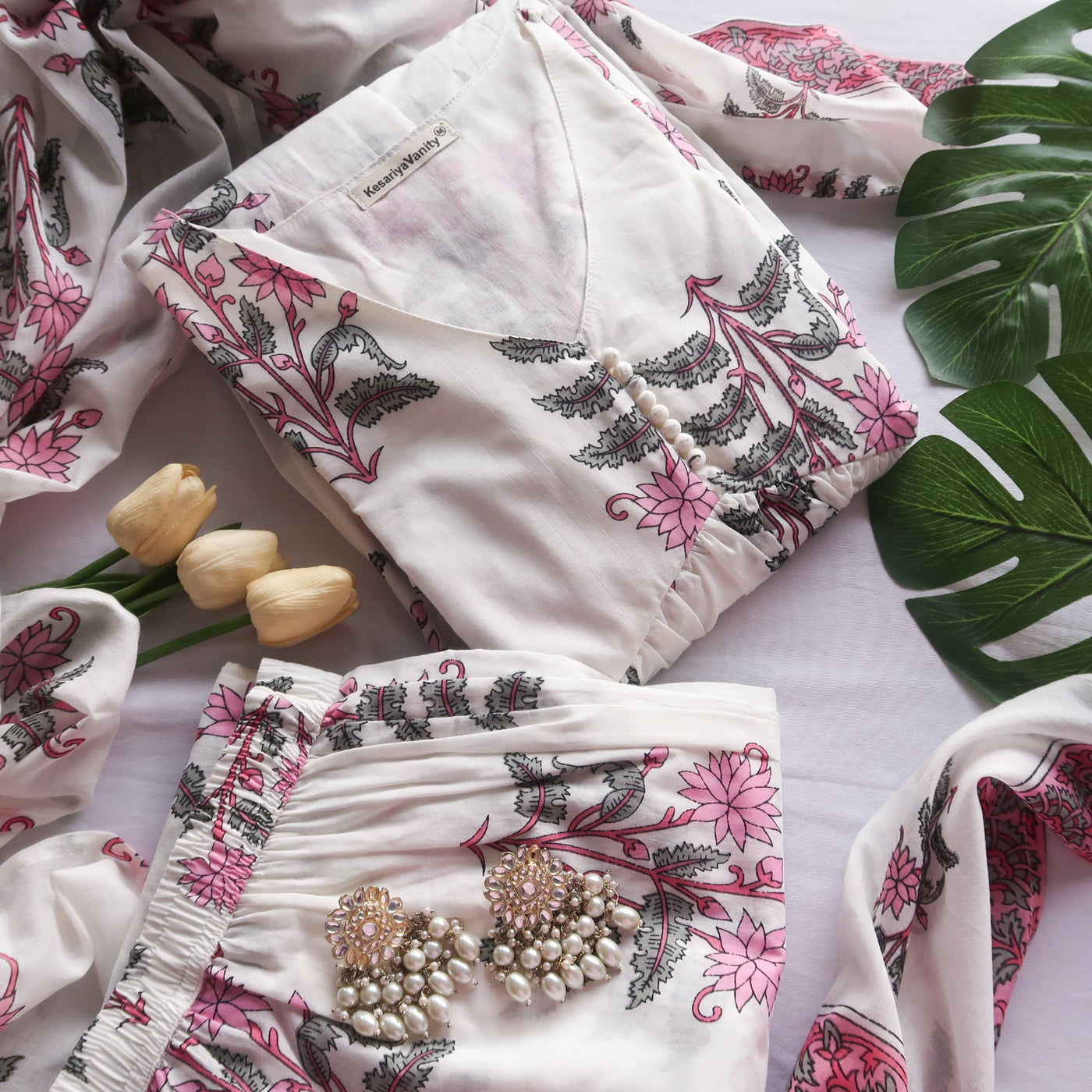 Gulaabi Mood Suit - Neer 1.0