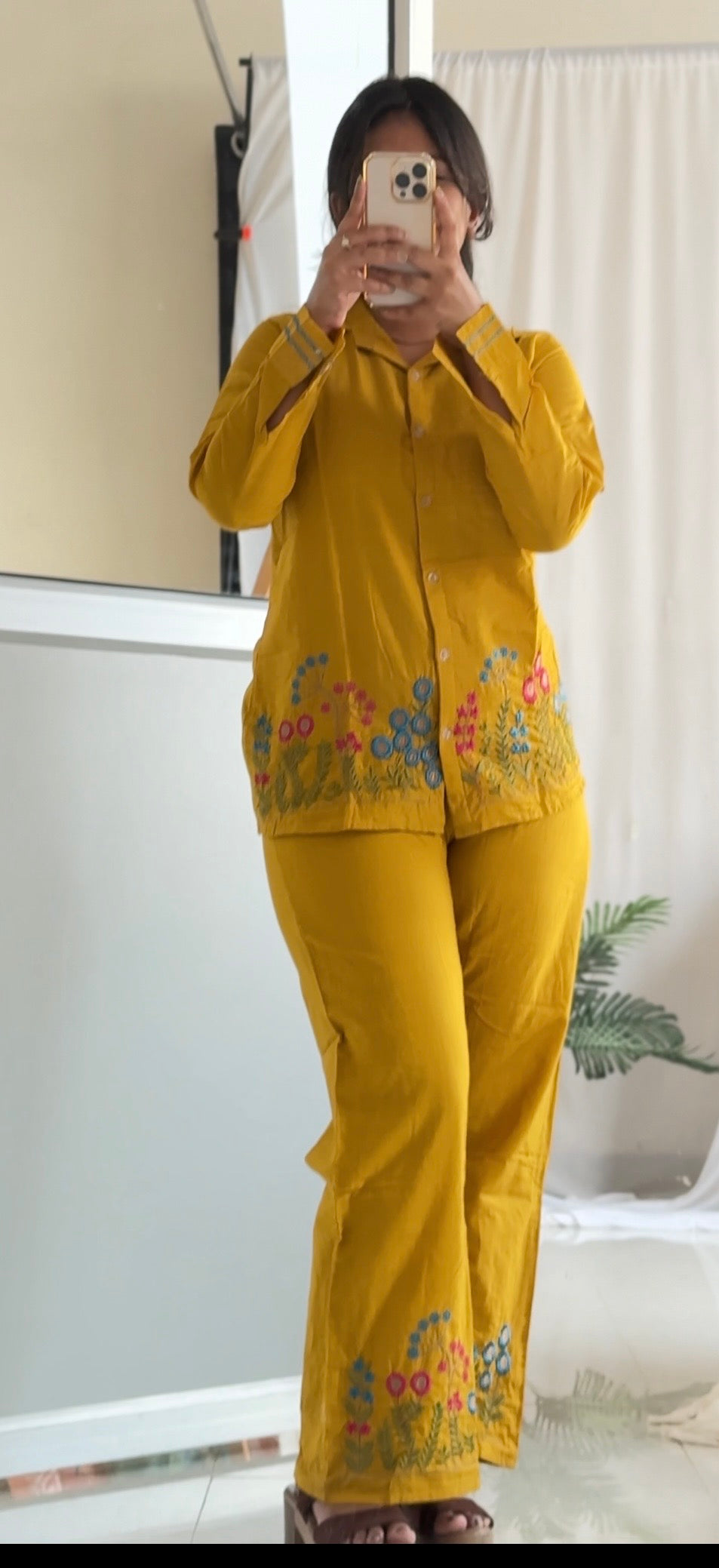 Sunshine embroidered suit set
