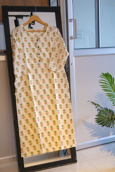 Mini Cream Butta Kurta - Daily Essential